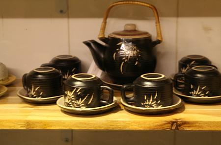 茶器は物価安のベトナムでも高い