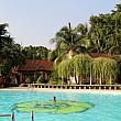 ベトナムのホテルは屋外プールがきまってあるのが魅力です