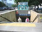1.地下鉄1・２号線シチョン（市庁・City Hall・131/201）駅７番出口を出て