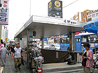 地下鉄１・４号線トンデムン（東大門・Dongdaemun・128/421）駅４番出口を出て