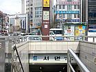 地下鉄1、２号線、ソミョン（西面・Seomyeon）駅で下車。