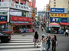 まっすぐ続く道を釜山大学方面へ進むと、大きな道路にぶつかります。