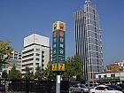 地下鉄３号線キョンボックン（景福宮・Gyeongbokgung・327）駅７番出口を出て、
