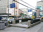 地下鉄３・４号線チュンムロ（忠武路・Chungmuro・331/423）駅４番出口を出て、