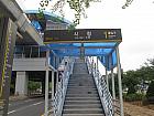 議政府軽電鉄（ULINE）市庁（シチョン・City Hall・U114）駅１番出口を出て振り返るように進み