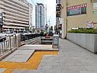 地下鉄３・４号線チュンムロ（忠武路・Chungmuro・331/423）駅２番出口を出て、すぐ左後ろ方向へ振り返り進みます。