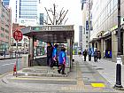 地下鉄１号線・２号線支線シンソルドン（新設洞・Sinseol-dong・126/211-4）駅５番出口を出て
