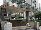 地下鉄２号線ウルチロイック（乙支路入口・Euljiro 1(il)-ga 202）駅３番出口を出てそのまままっすぐ進み、