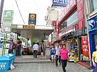 地下鉄１・４号線（東大門・Dongdaemun・128/421）駅５番出口を出て