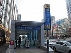 盆唐線スウォンシチョン（水原市庁・Suwon City Hall・K243）駅６番出口を出て