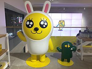 カカオフレンズショップ Kakao Friends Shop 江南フラッグシップストア ショッピング 買物 ソウルナビ