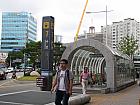 地下鉄４号線スアン（寿安・Suan 403/수안）駅７番出口を出てまっすぐ進み
 
