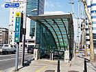 地下鉄７線チョンダム（清潭・Cheongdam・729）駅６番出口を出て直進すると