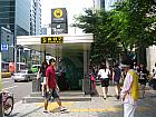 １．地下鉄２号線ホンデイック（弘大入口・Hongik Univ.・239）駅９番出口を出て<br><br>※5番→9番出口（2012.12月変更）
