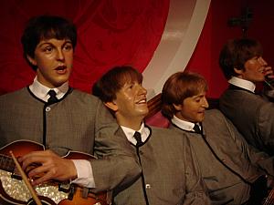 蒋介石の蝋人形 台湾、蒋介石像が200体集合！｜サラリーマン海外旅行