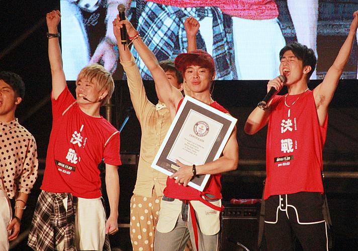 ギネスに挑戦 世界一大きなタピオカミルクティー 台北ナビ