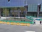 Qスクエアの承徳路側1階に入口があります。フロントは6階です。